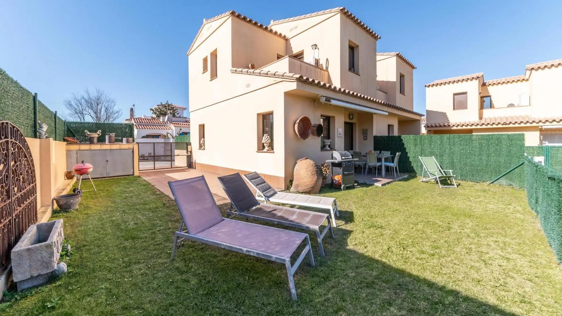 Beautiful House With Private Garden Villa L' Escala Spanien