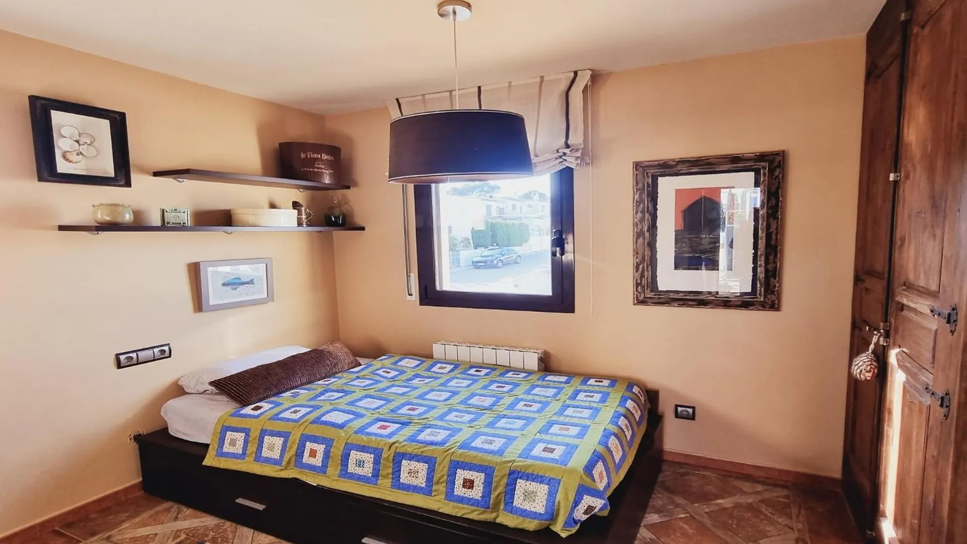 Beautiful House With Private Garden Villa L' Escala